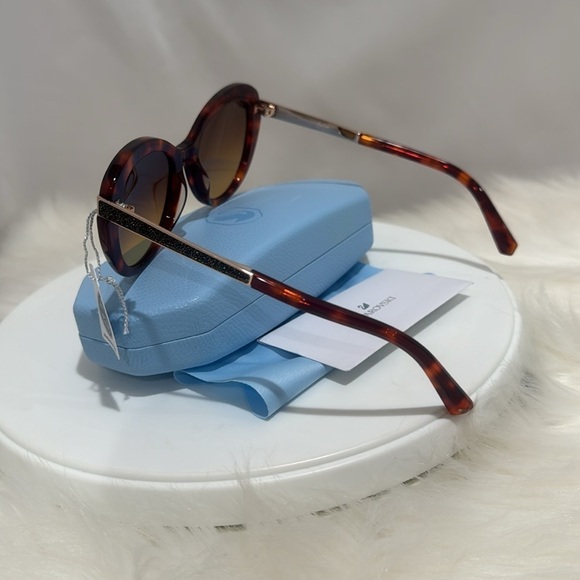 # SWAROVSKI sunglasses Cateye - Havana